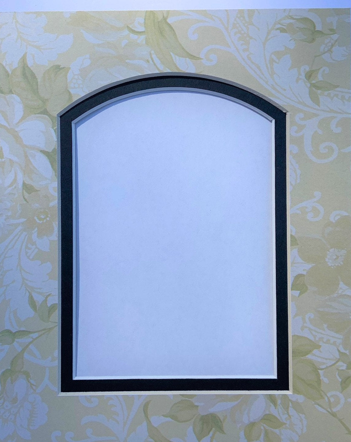 Pale Yellow Floral Double Layer Photo Mat