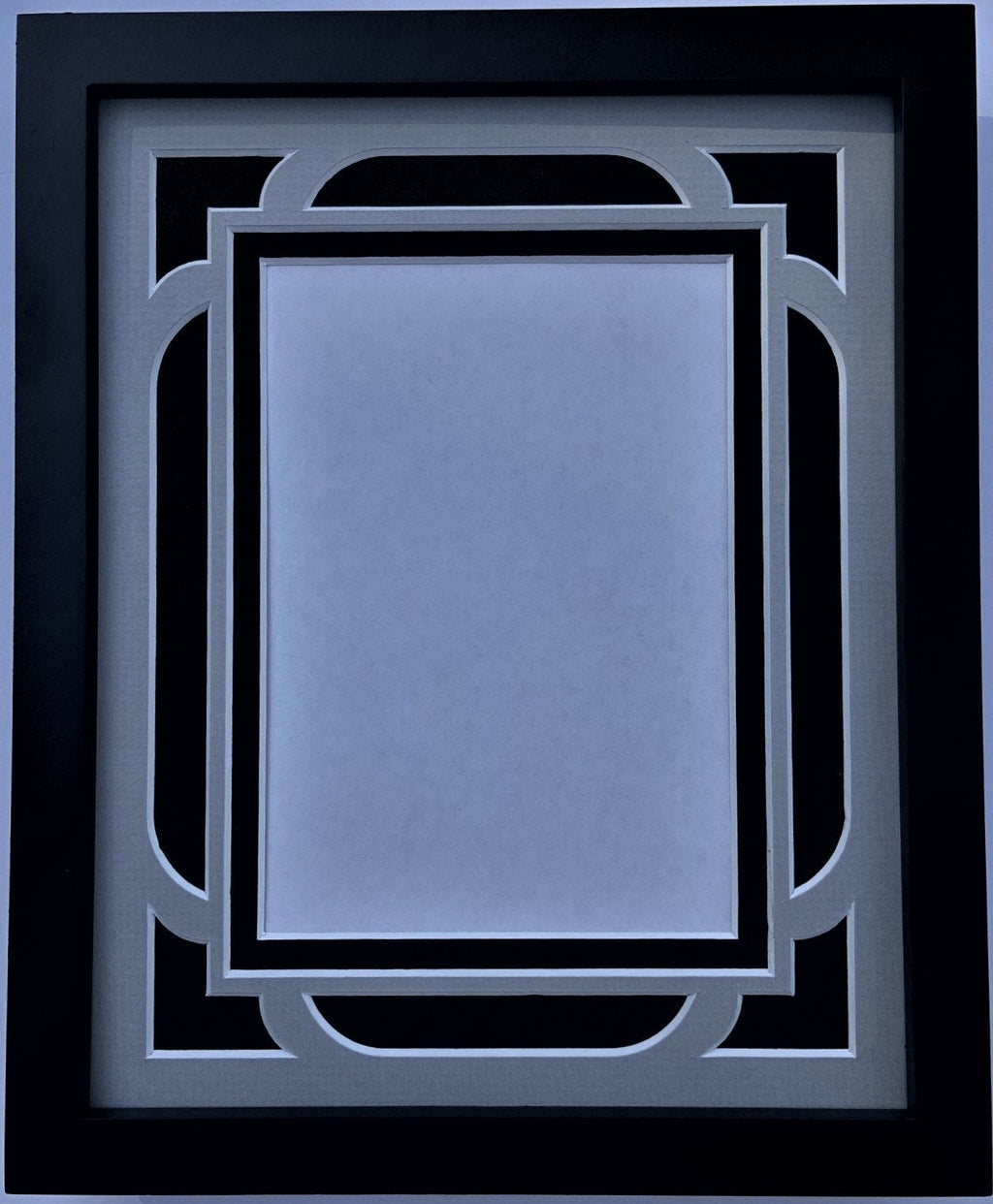 M034 Nouveau Cut Double Layer Photo Mat